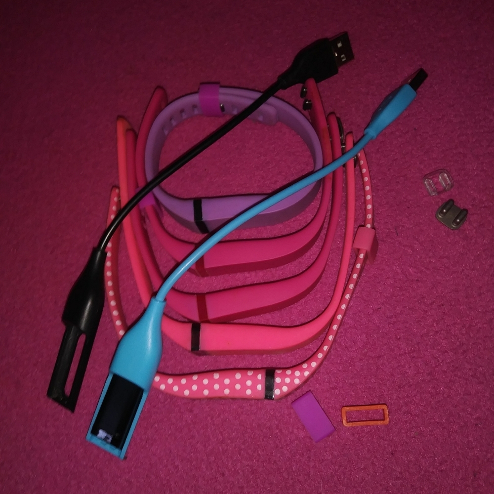 Fitbit flex with accessories